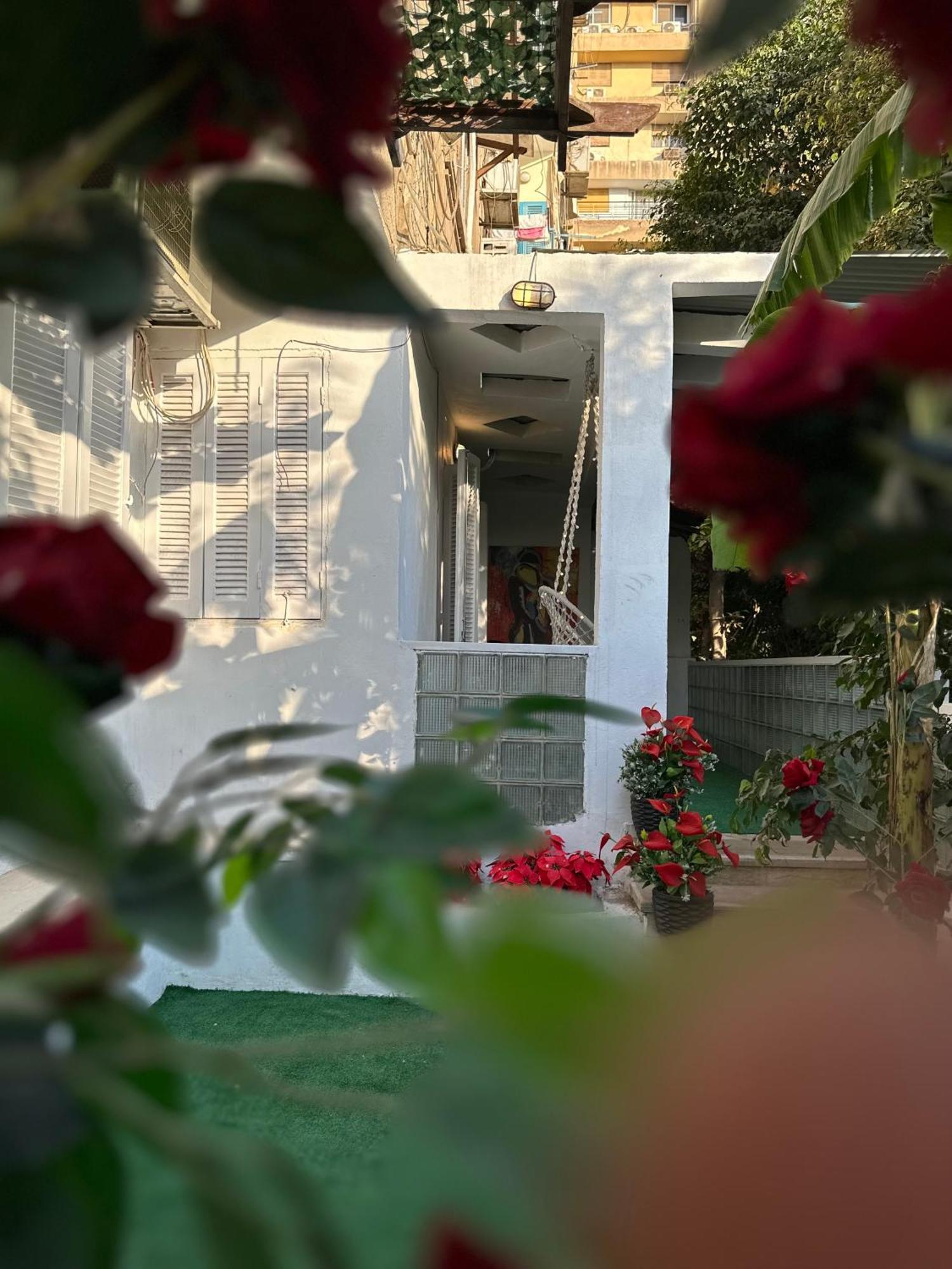 Modern 1-Bedroom Apartment In Zamalek Visits Allowed El El Cairo Exterior foto